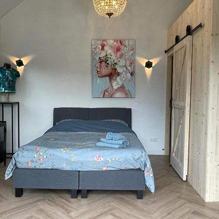 Flora'S B&B Landsmeer Luaran gambar