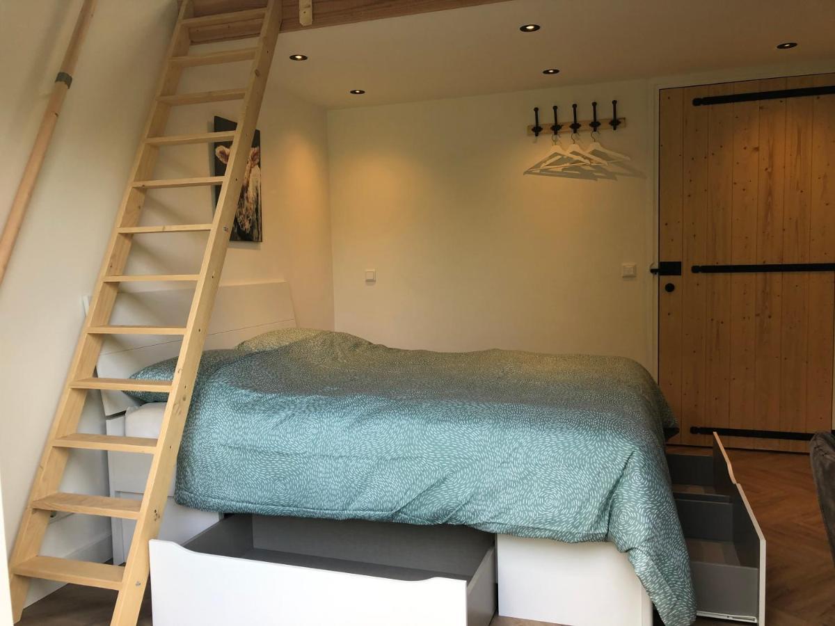 Flora'S B&B Landsmeer Luaran gambar