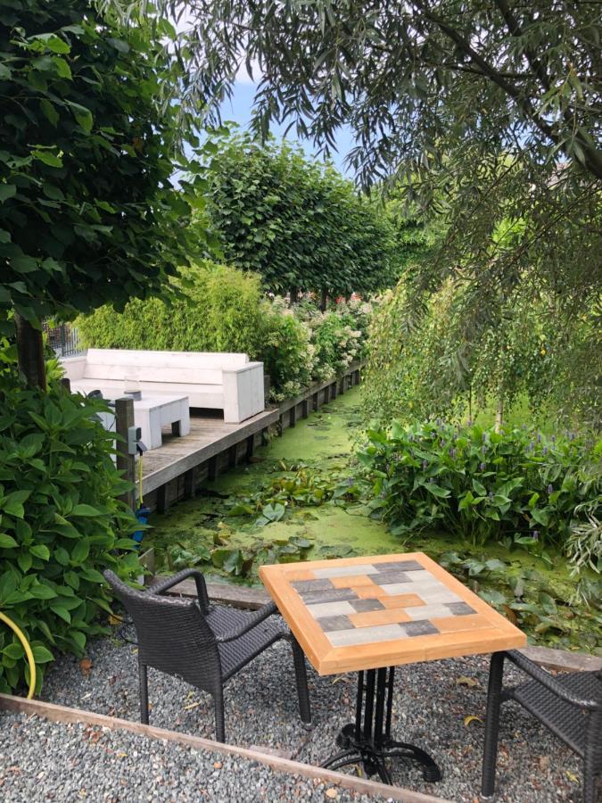 Flora'S B&B Landsmeer Luaran gambar